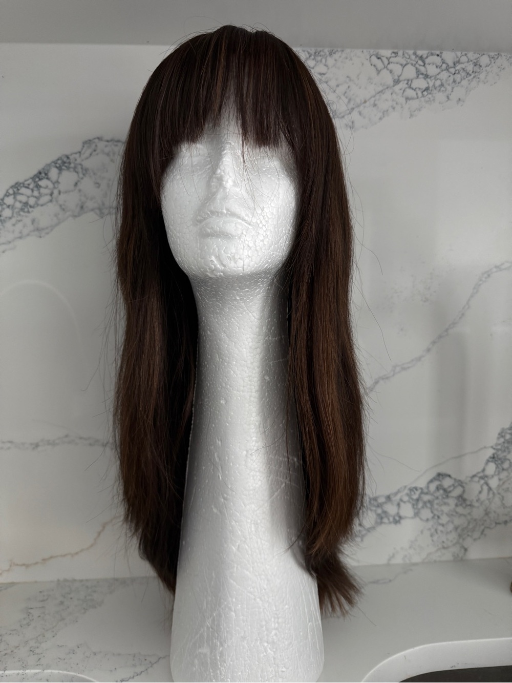 tori wigs beautiful medium brown wig with bangs only worn a few times